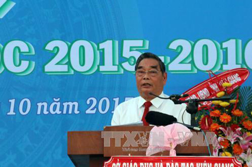 Đồng chí Lê Hồng Anh dự khai giảng tại Trường Đại học Kiên Giang ảnh 1